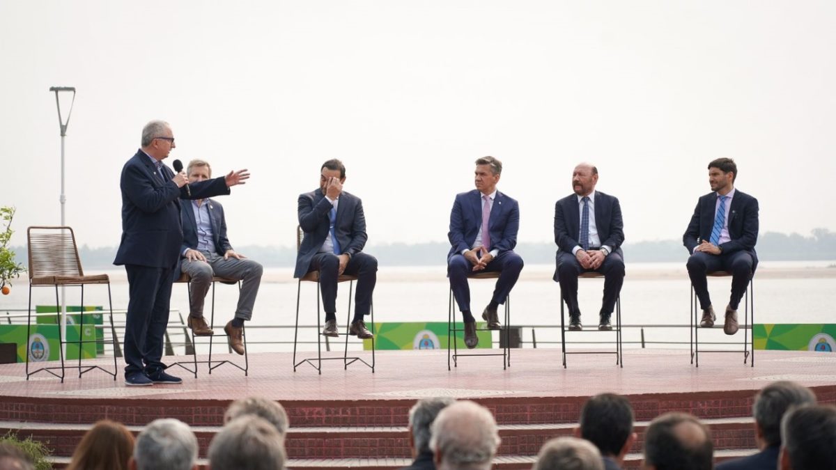 Misiones y otras cinco provincias del litoral firmaron un acuerdo para la integracion regional y mas federalismo 1 - 1