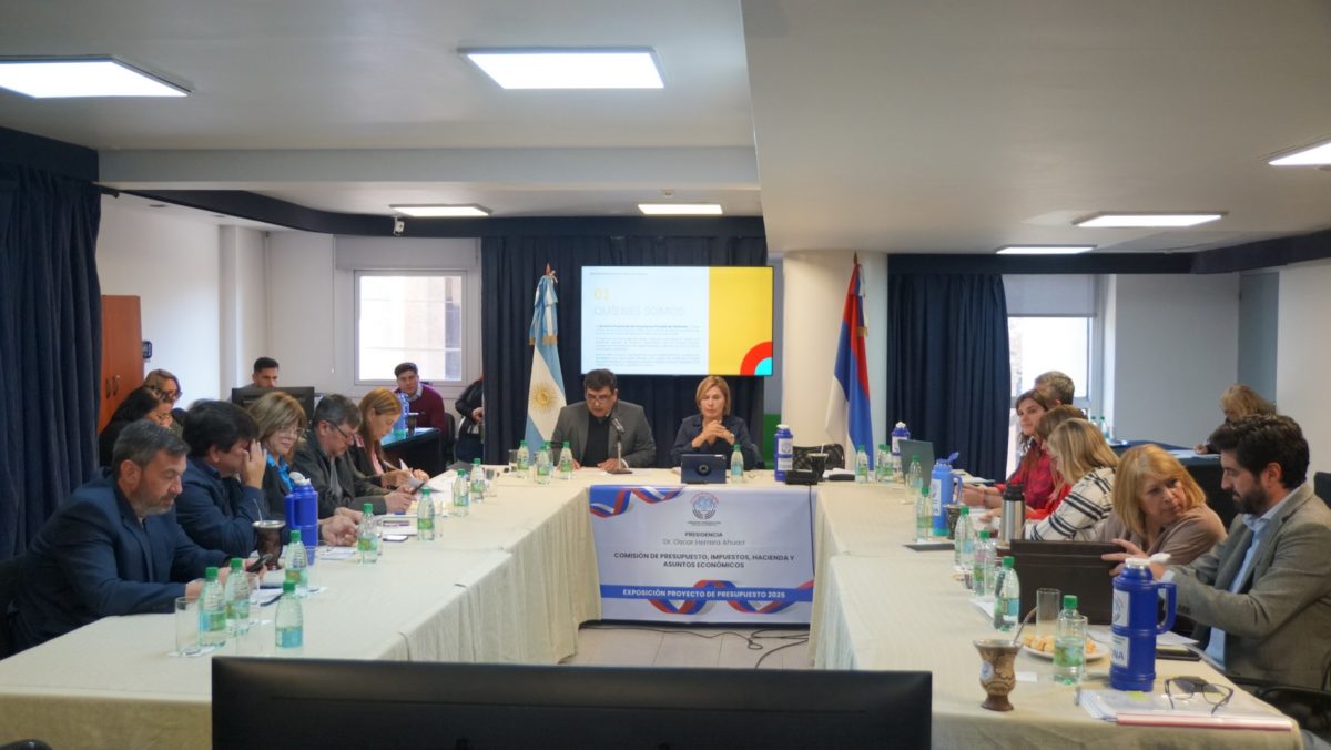 Salarios docentes, el eje principal del Presupuesto 2025 del SPEPM