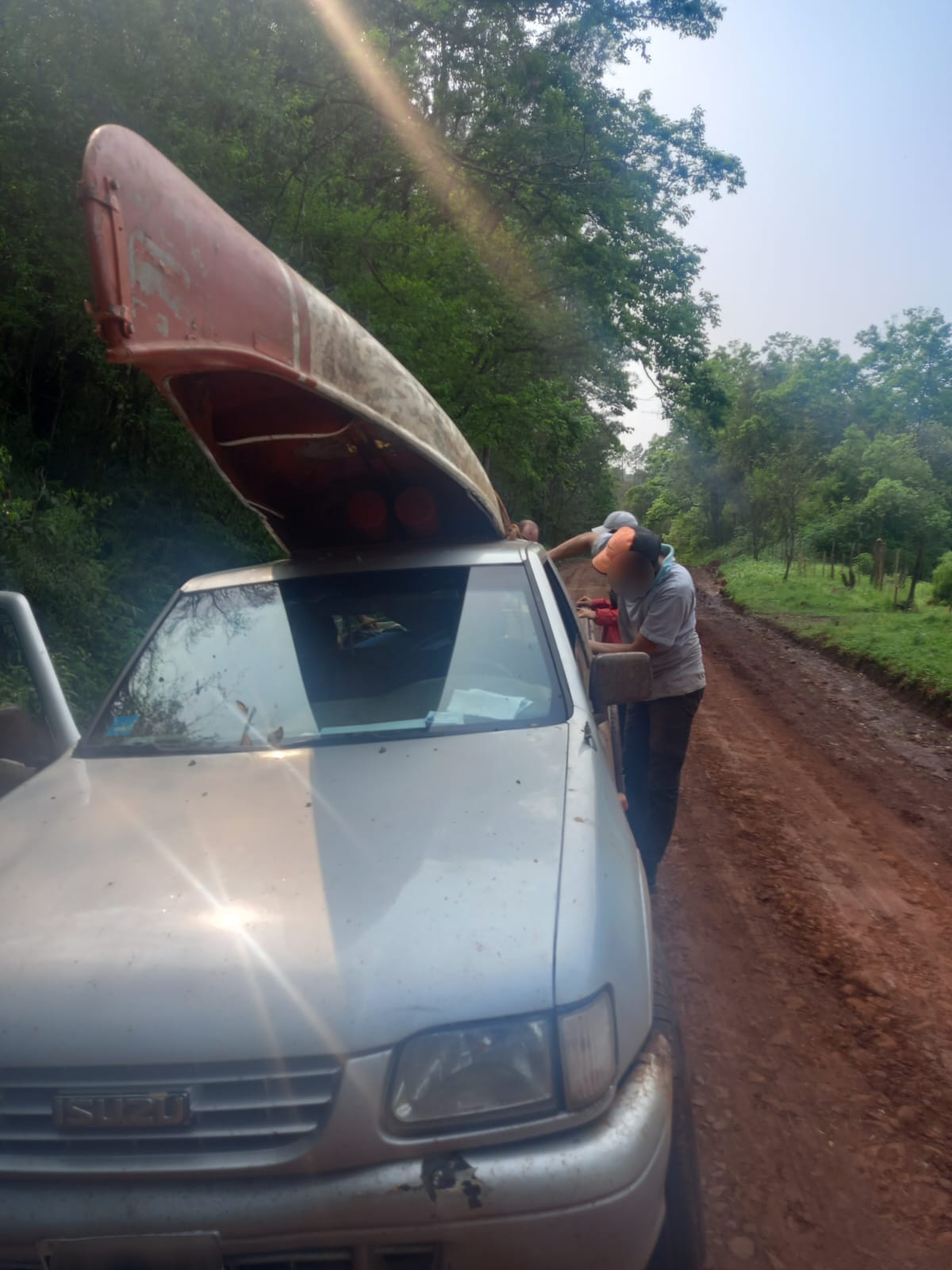 Eldorado: patrulla rural detuvo a tres hombres con armas y redes para la caza y pesca ilegal 