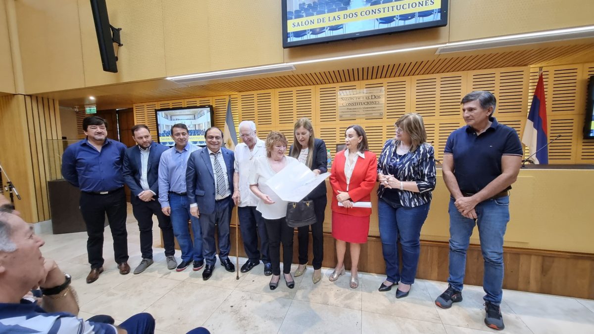 Conmemoraron  el 50° aniversario de la ley de martilleros y corredores en Legislatura