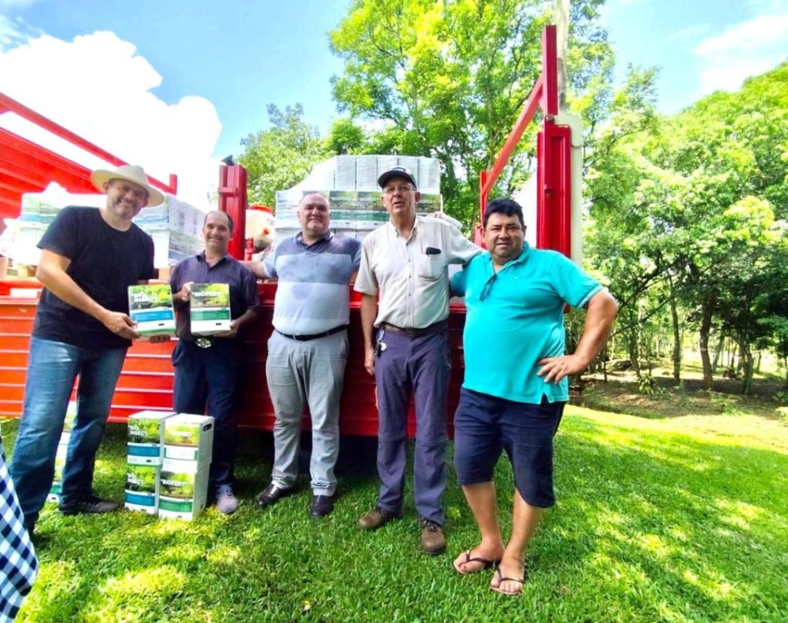 Capacitaron a 40 productores en Andresito y entregaron bioinsecticidas y biofertilizantes