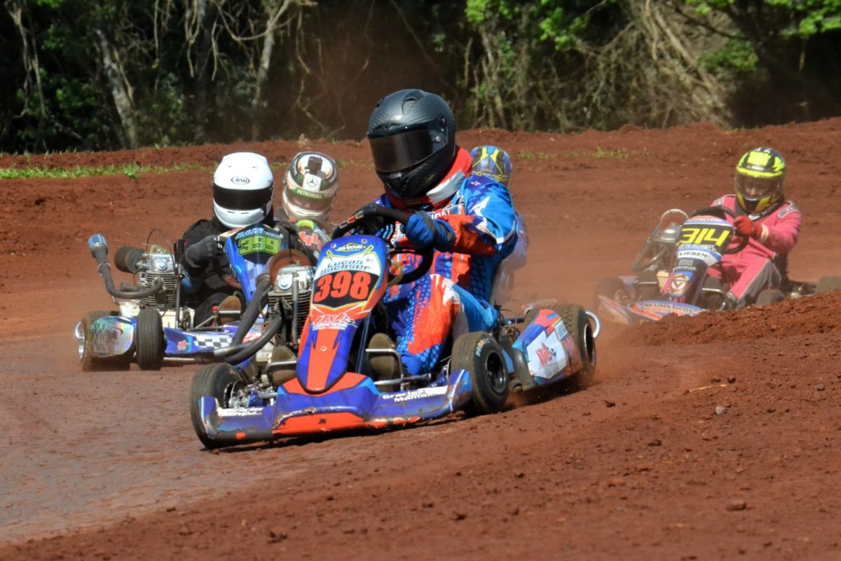 Campo Grande vivio a pleno el Campeonato Misionero de Karting y Motos 2 - 7