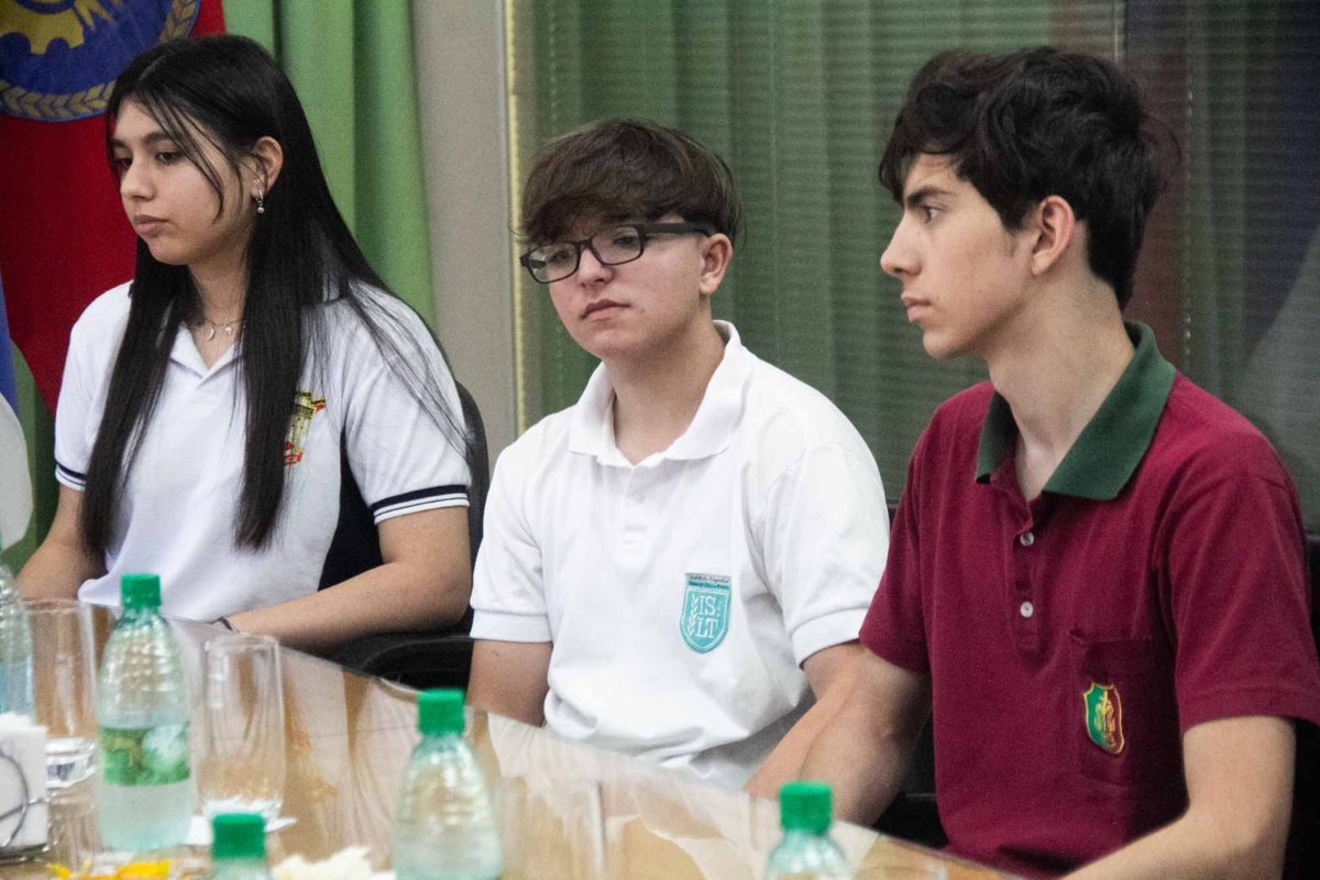 El intendente Stelatto recibió a estudiantes que participarán de la Olimpíada de Matemática Argentina