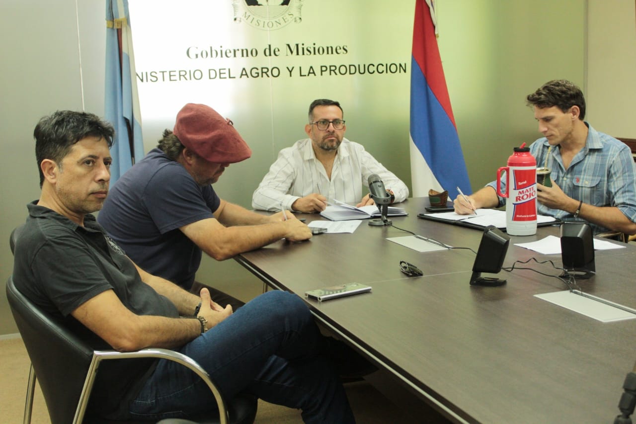 Misiones inicia una nueva campana de vacunacion contra la fiebre aftosa - 1