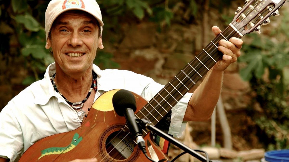 Posadas ya palpita los conciertos de Andrés Calamaro y Manu Chao