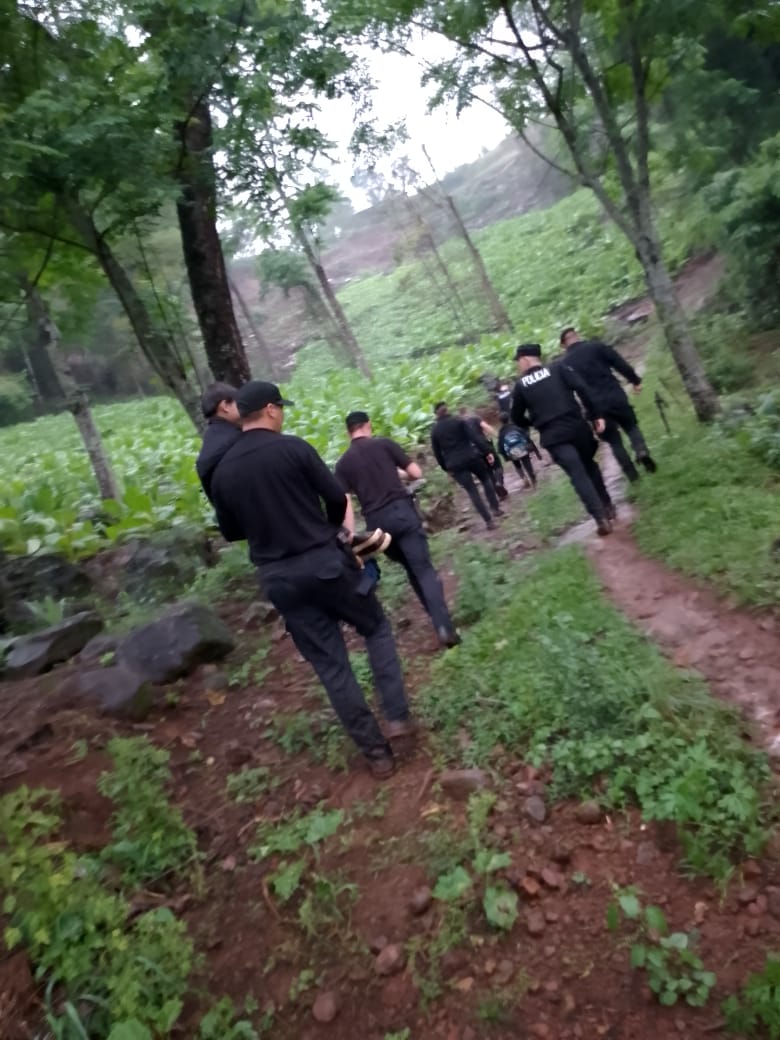 Policías ubicaron a tres niños que habían desaparecido en una zona rural de Colonia Aurora