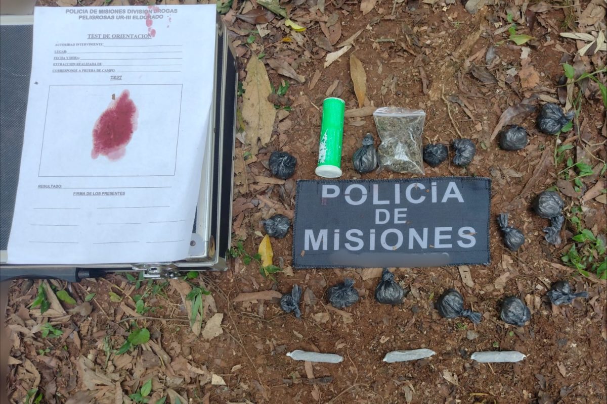 Tres motos recuperadas, droga incautada y personas detenidas en operativos policiales provinciales