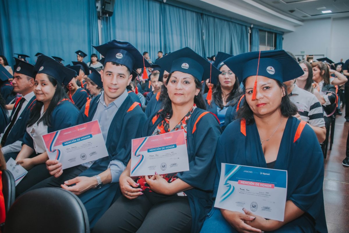 El Sipted celebró su 40° Aniversario con un acto de egresados de más de 350 estudiantes