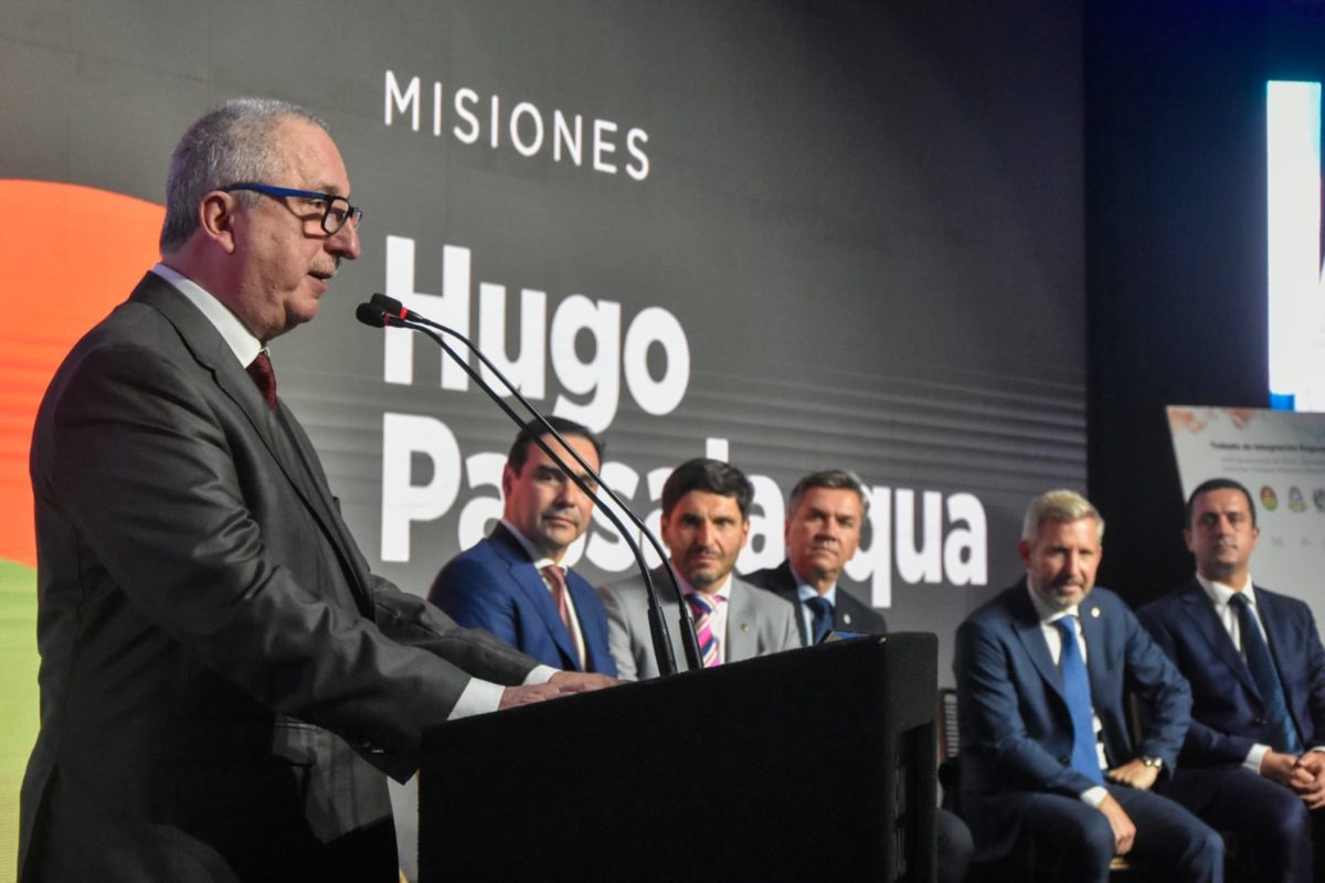 Passalacqua participó de la cumbre del bloque Región Litoral y abogó por la "unidad y cooperación"