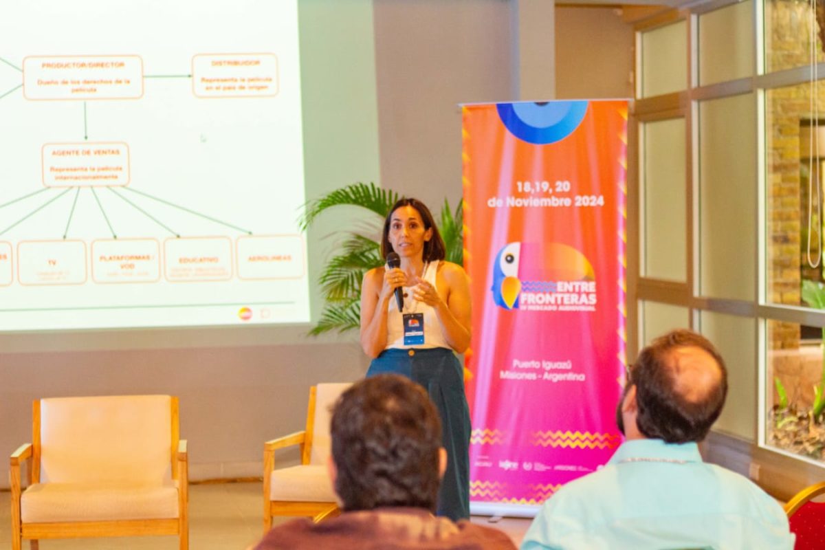 Candela Figueira charla de Punctum Sales - 1