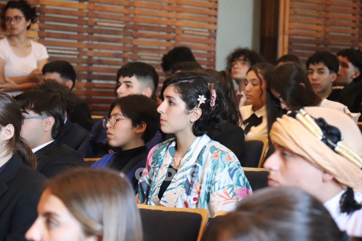 Estudiantes debatieron en una nueva edicion del Modelo Regional de Naciones Unidas en Posadas 9 - 5