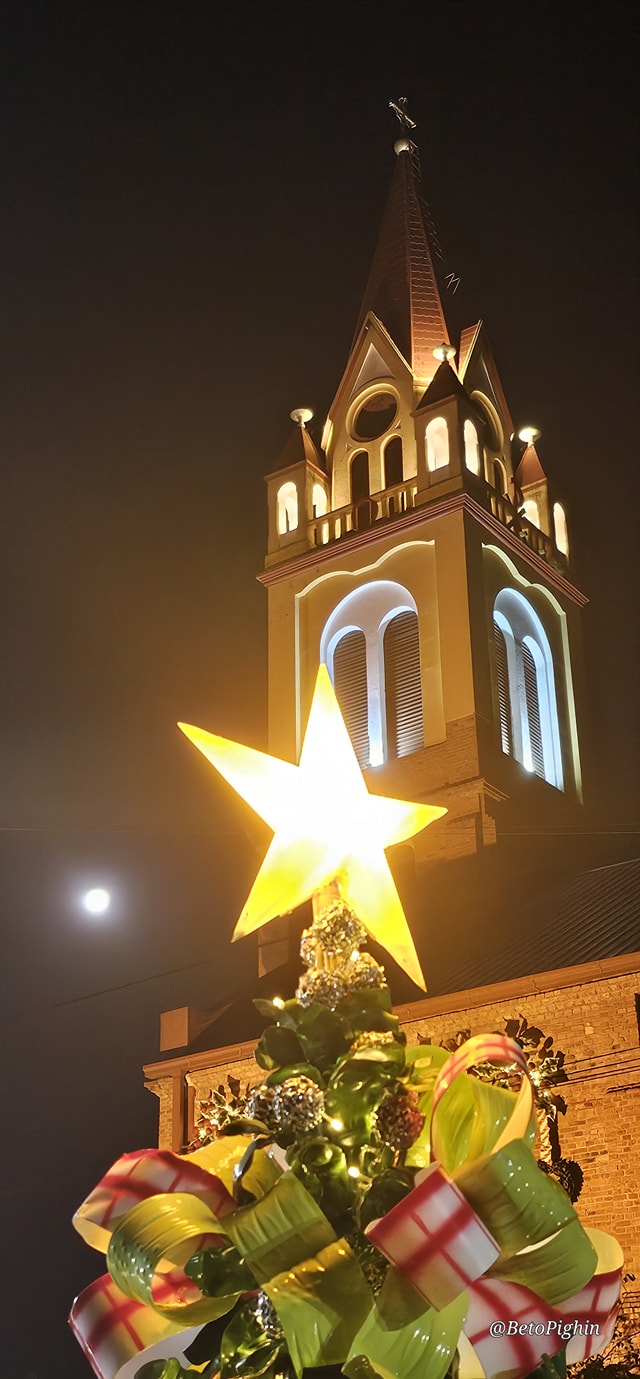 Capioví, desde hace una década, el pueblo más navideño del país