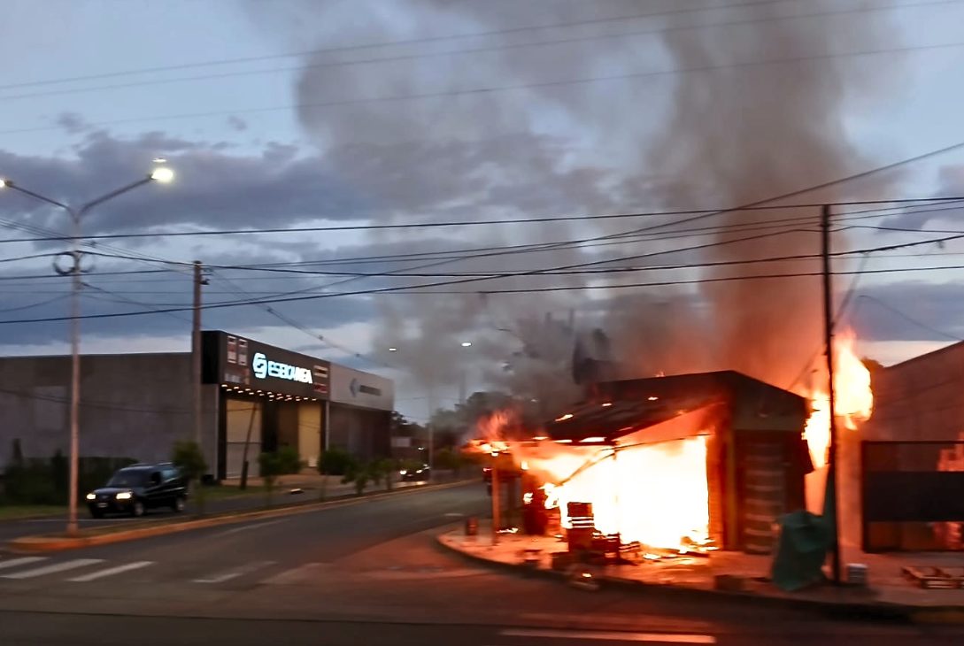 Verdulería fue consumida por un incendio en Posadas