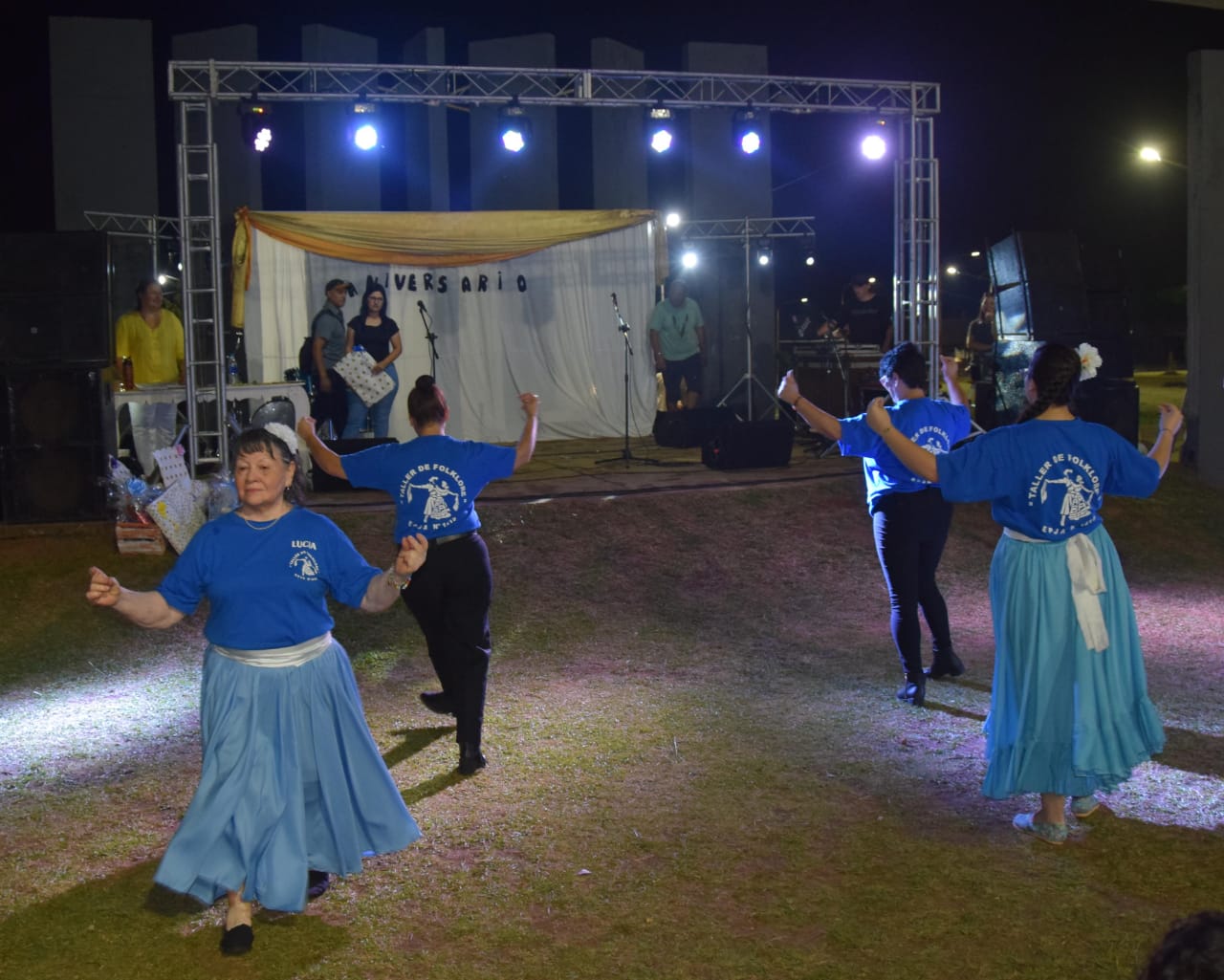 El barrio Miguel Lanús celebró sus 120 años de historia a pura música y baile