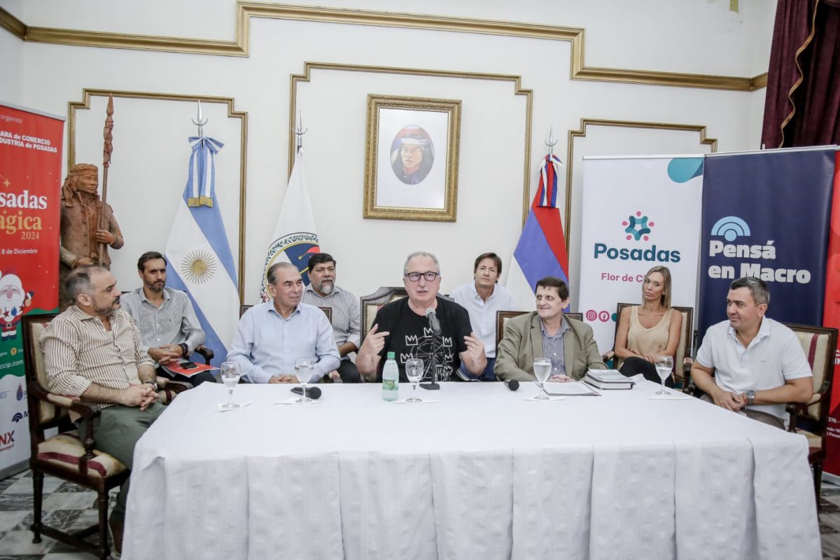 Passalacqua encabezó el lanzamiento de la sexta edición de "Posadas Mágica"