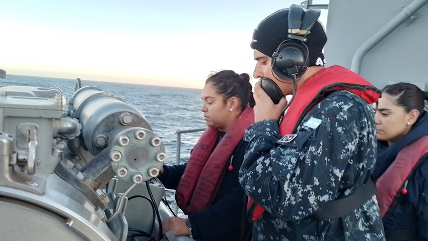 MISIONERO EN LA ARMADA 2 - 3