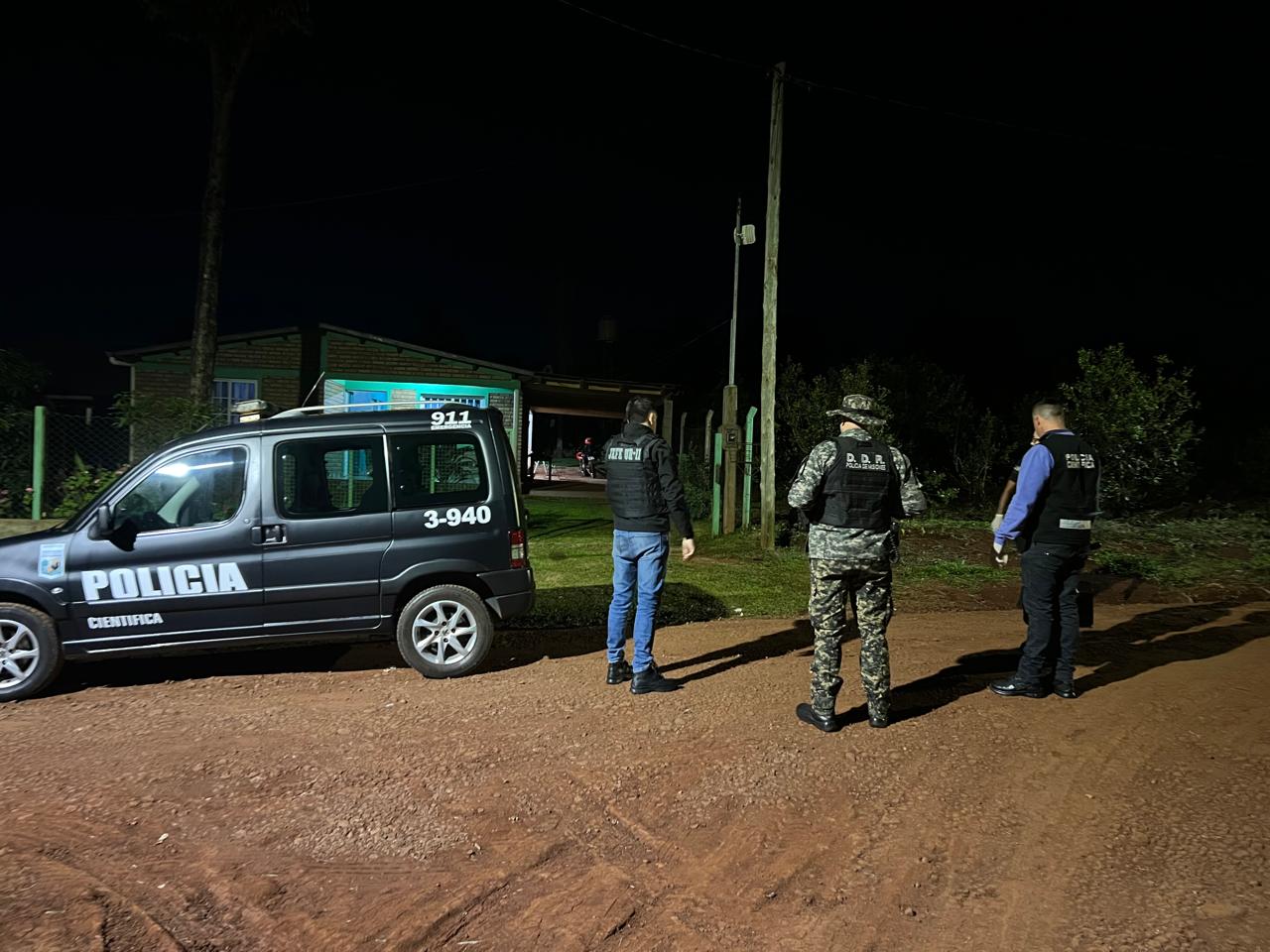 Intenso operativo policial para atrapar a un presunto femicida en Colonia Alberdi