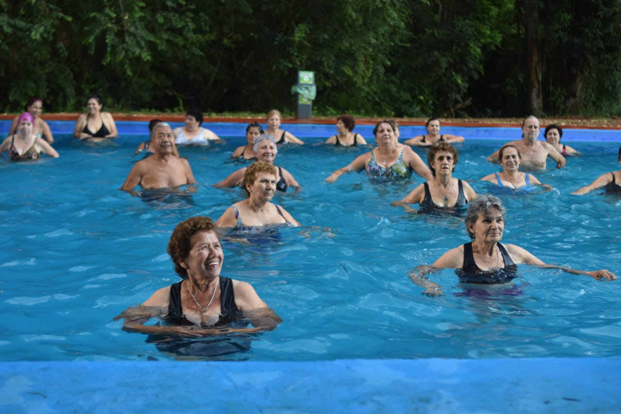 Comenzaron las clases de Aquagym para adultos en la pileta municipal de Montecarlo