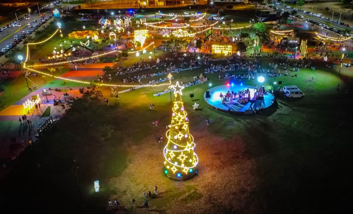 Posadas vivió a pleno una noche de música y danza en el Parque de las Fiestas