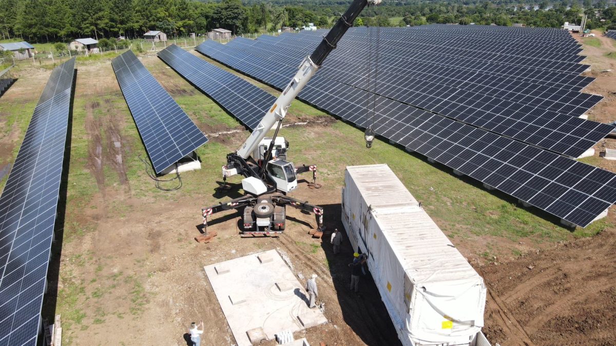 Avanza la construcción del Parque Solar de San Javier: «Va a revolucionar la matriz energética»