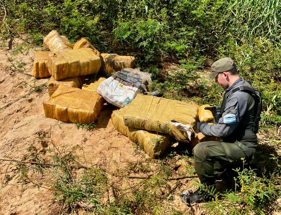 Puerto Delicia: secuestraron 981 kilos de marihuana arrojados desde embarcaciones