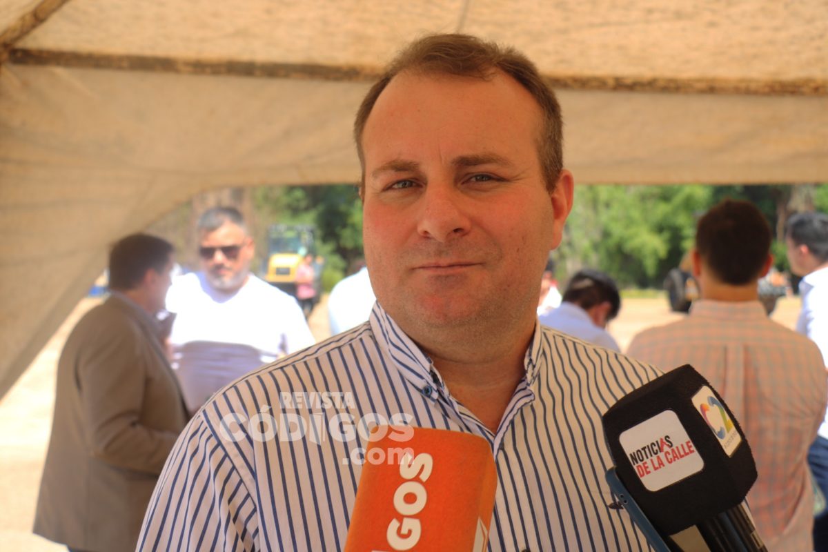 A través de créditos provinciales, Campo Viera recibió nueva maquinaria para obras