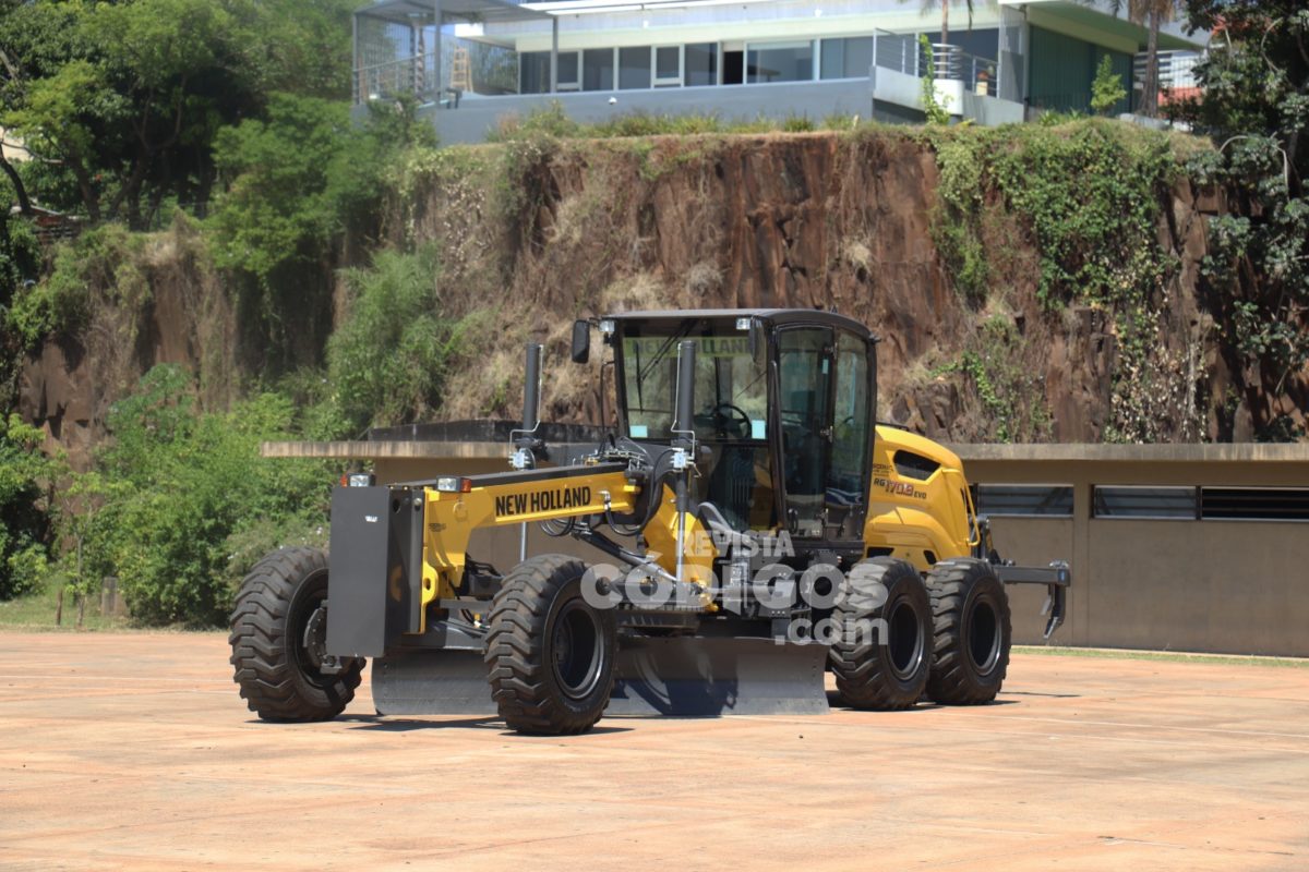 A través de créditos provinciales, Campo Viera recibió nueva maquinaria para obras