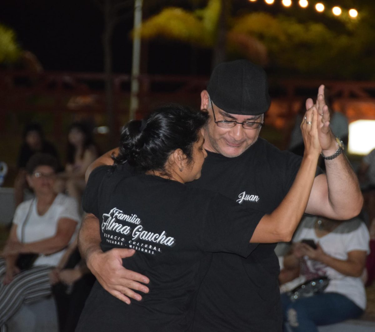 El Parque de las Fiestas de Posadas vivió una noche de arte, cultura y espectáculos