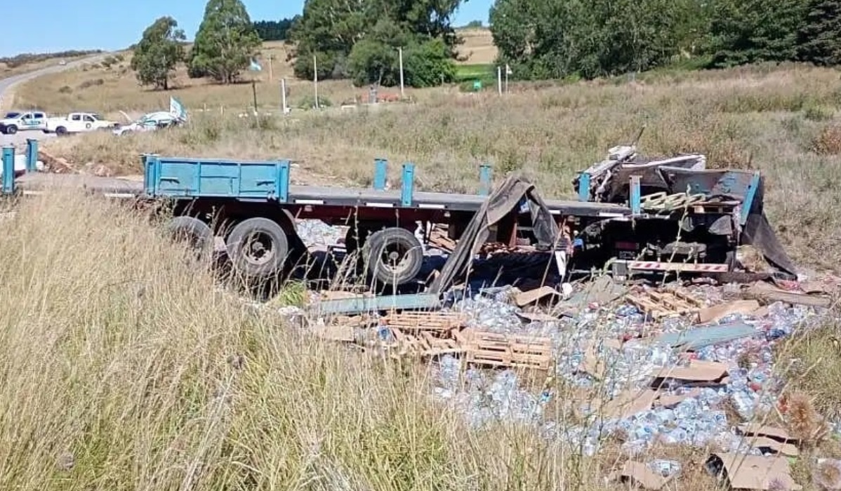 Tragedia vial en Tandil: un camionero misionero perdió la vida y su familia está gravemente herida imagen-6