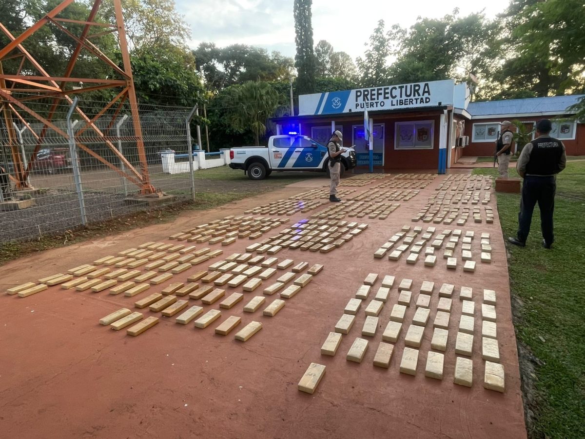 Golpe al narcotráfico: Prefectura incautó más de 600 kilos de marihuana en Puerto Libertad