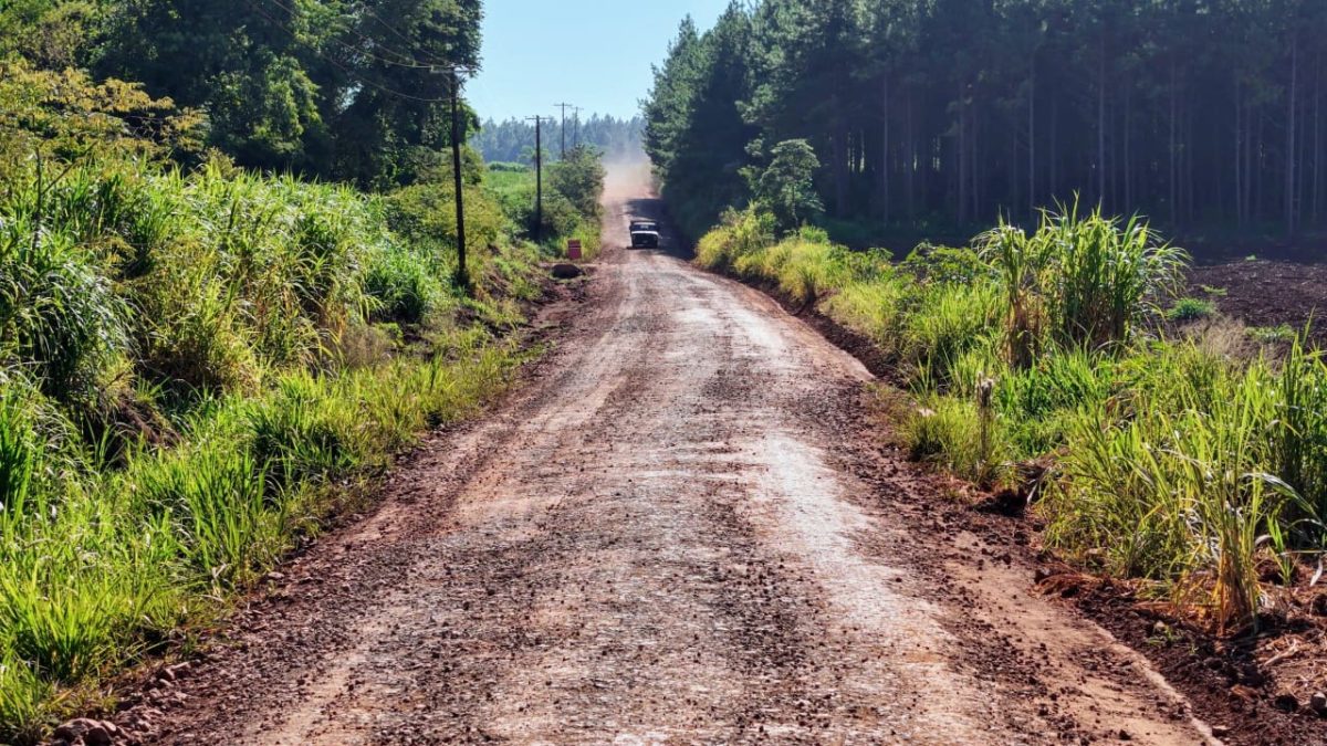 Montecarlo mejora la conectividad rural con obras viales claves