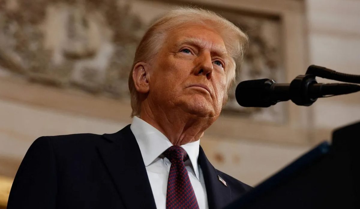 En sus primeras horas, Trump revirtió 80 medidas de Biden y cumplió promesas de campaña imagen-5