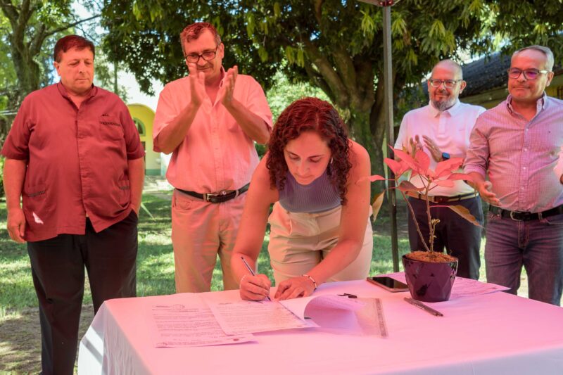 Laura Bogado asumió como nueva directora del Hospital Baliña imagen-6