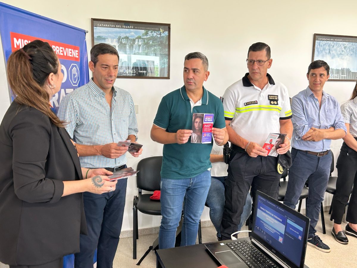 Capacitaron sobre trata de personas al equipo de trabajo de Seguridad Vial y Turismo