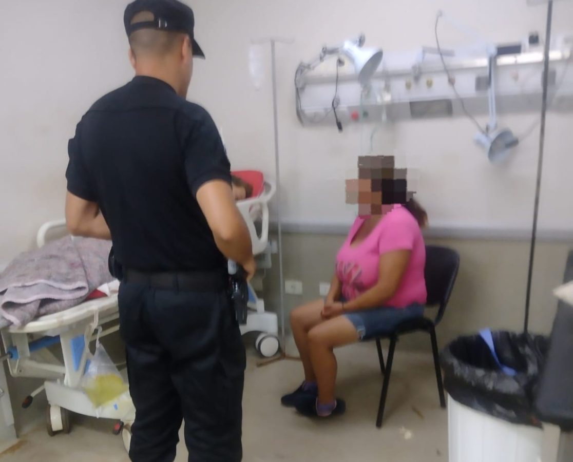Policías reanimaron a una joven que quedó inconsciente tras un golpe en la cabeza