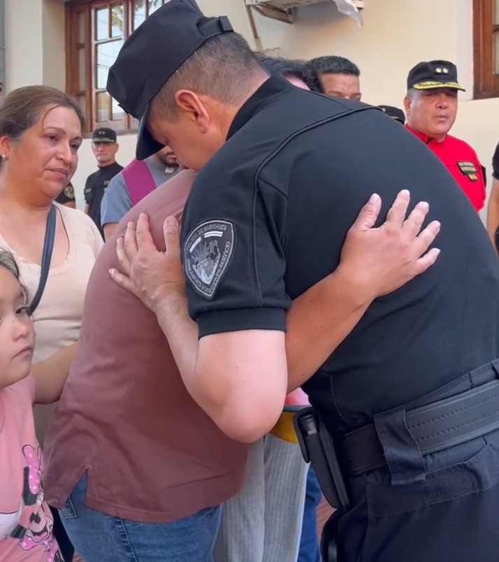 Con honores y profundo dolor, despidieron al bombero que murió en acto de servicio