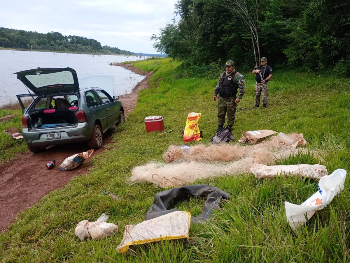 Sorprenden a tres pescadores furtivos con redes en el lago Urugua-í