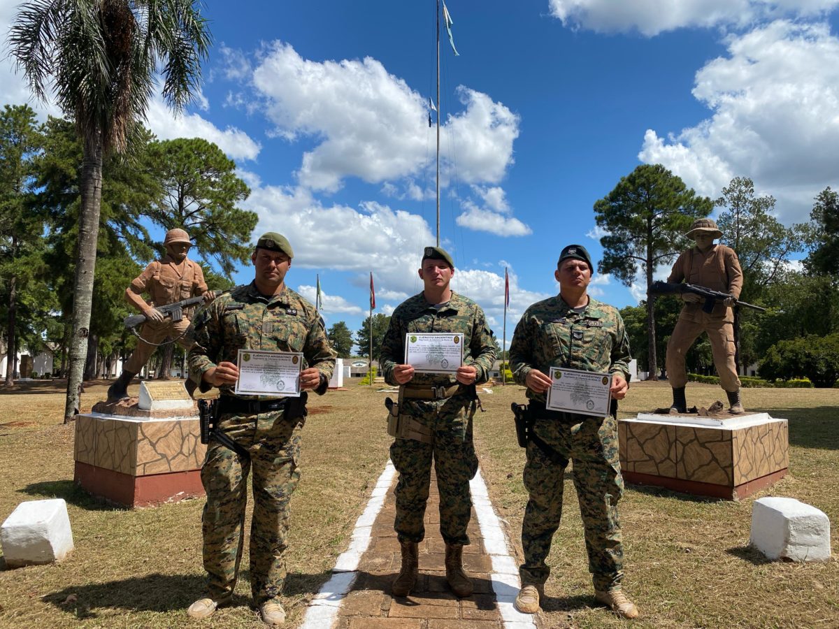 Efectivos del GOE culminaron exitosamente el "Curso de Adaptación de Monte del Ejército"