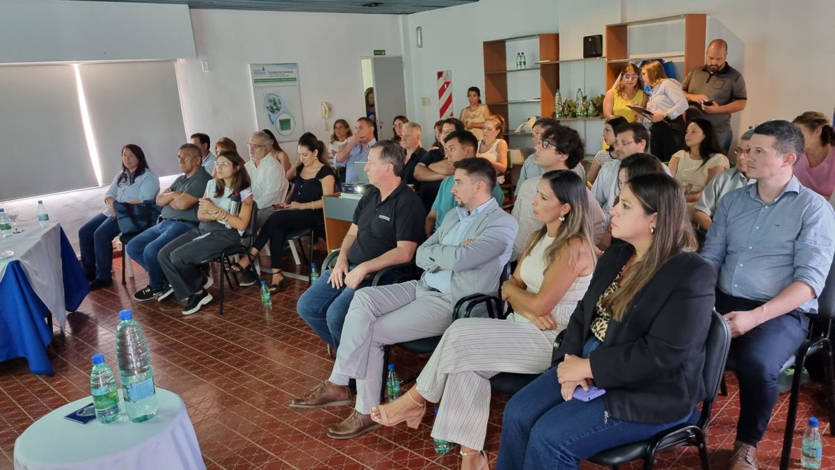 Misiones debate sobre el uso responsable del agua en el ciclo de charlas #SOMOSAGUA