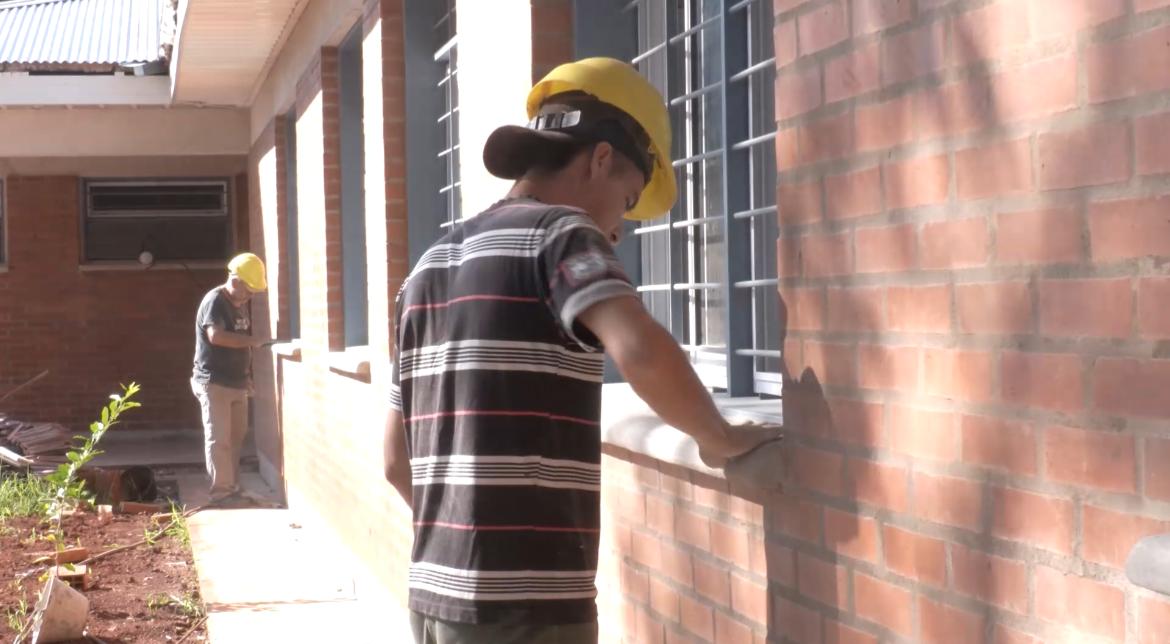 Ultiman detalles para terminar la ampliación de la Escuela Nº 284 de Jardín América