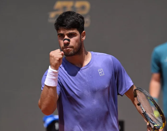 Alcaraz se impuso ante Sinner y se coronó campeón del Master 1000 de Roma