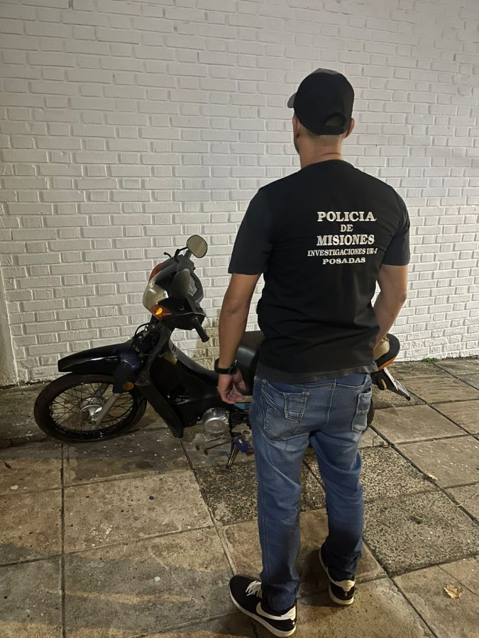 Atraparon a reincidente ladron de motos en Posadas 3 - 5