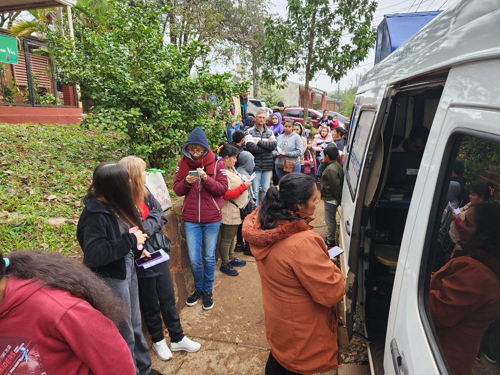 Brindan servicios de salud y asesoramiento para mas de 400 vecinos en Obera 4 - 5