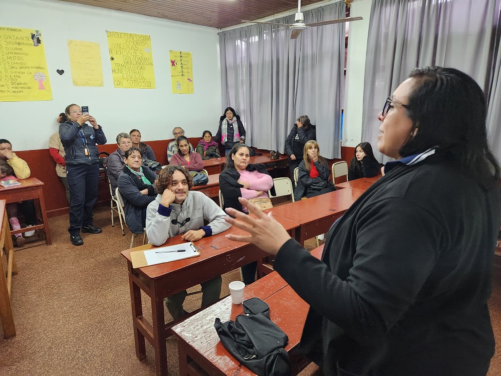 Brindan servicios de salud y asesoramiento para mas de 400 vecinos en Obera 5 - 3