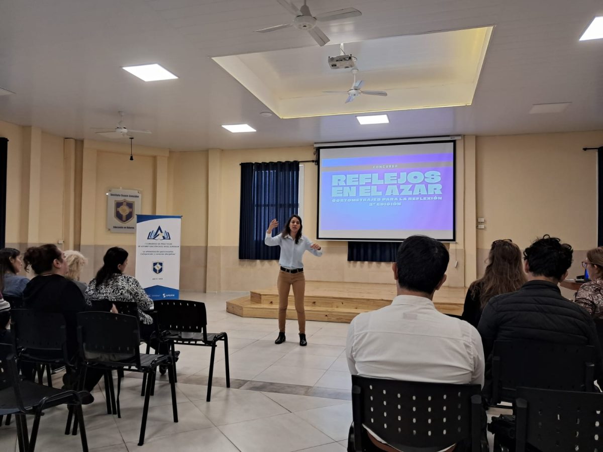 Capacitación docente para el concurso “Reflejos en el azar” en Posadas