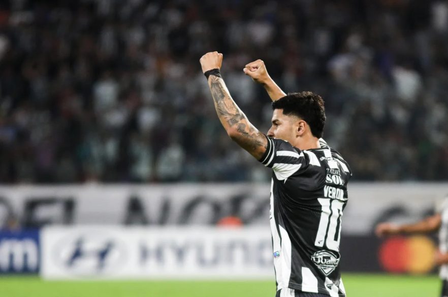 Central Córdoba empató por 1 a 1 con Flamengo y escolta el Grupo C de la Libertadores