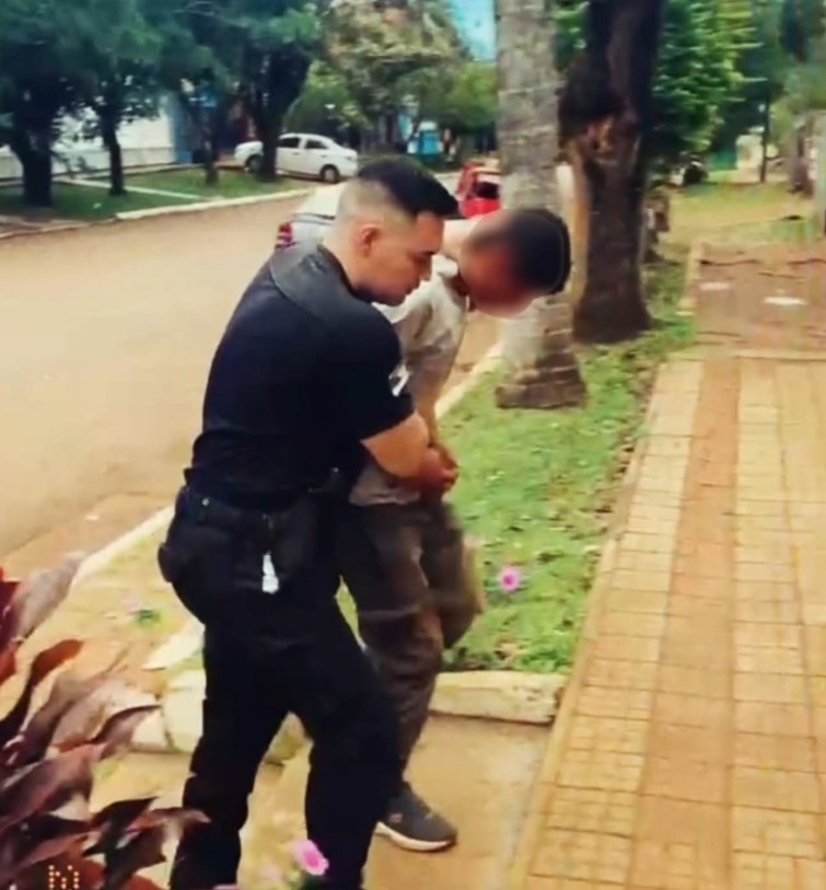 Delincuente arrestado tras robar bebidas alcoholicas en Candelaria 1 - 1