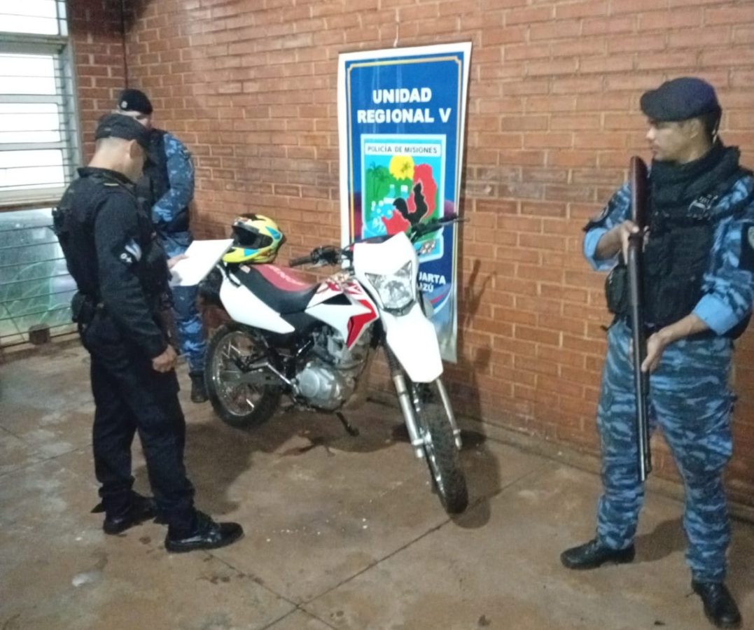 Operativos fronterizos evitan el traslado de un vehiculo robado a Paraguay 2 - 1