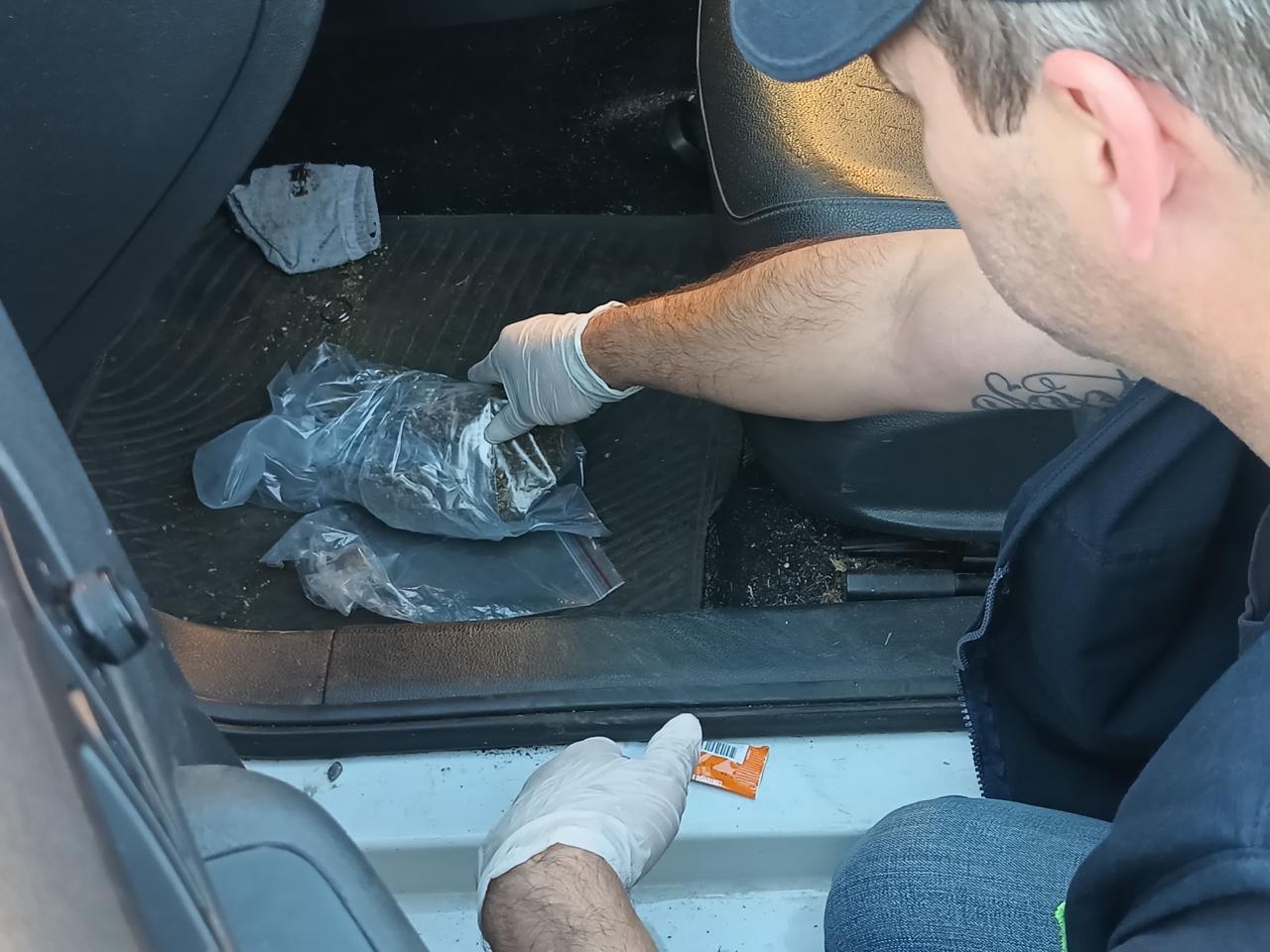 Pareja de presuntos dealers fue detenida con LSD y marihuana en Posadas 3 - 3