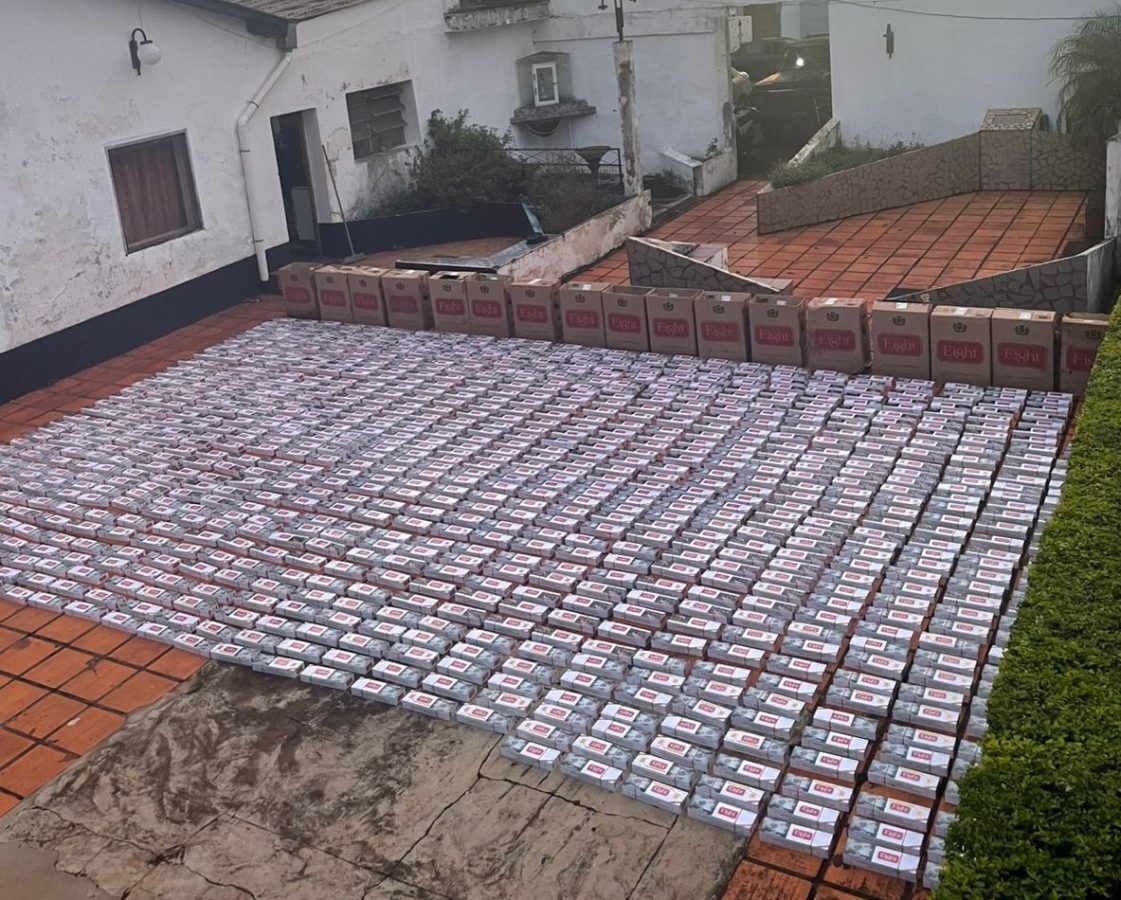 Persecucion intento de fuga y secuestro de cigarrillos valuados en mas de 10 millones en San Jose 2 - 1